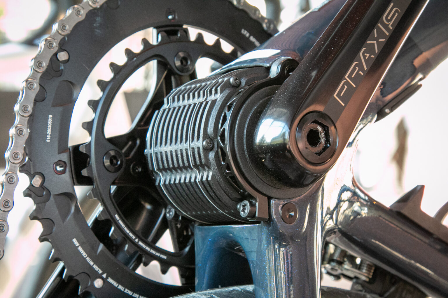 Teammachine 01 AMP motor mount