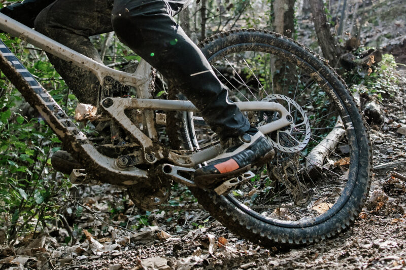First Rides: DT Swiss 1500 MTB Wheels Get Top Carbon Rims, DF Anti-Kickback in 240 Hubs & More!