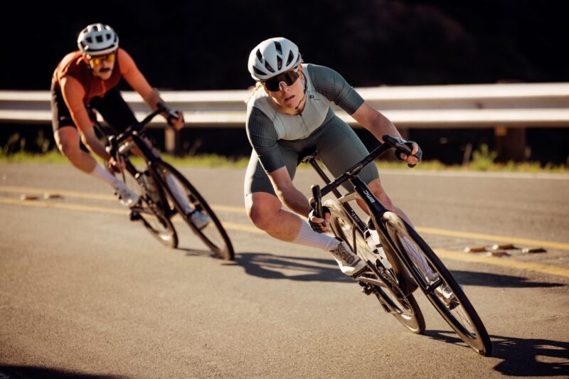 Pearl Izumi Launches New Pi PRO/BLACK Line of Premium Aero Road Apparel