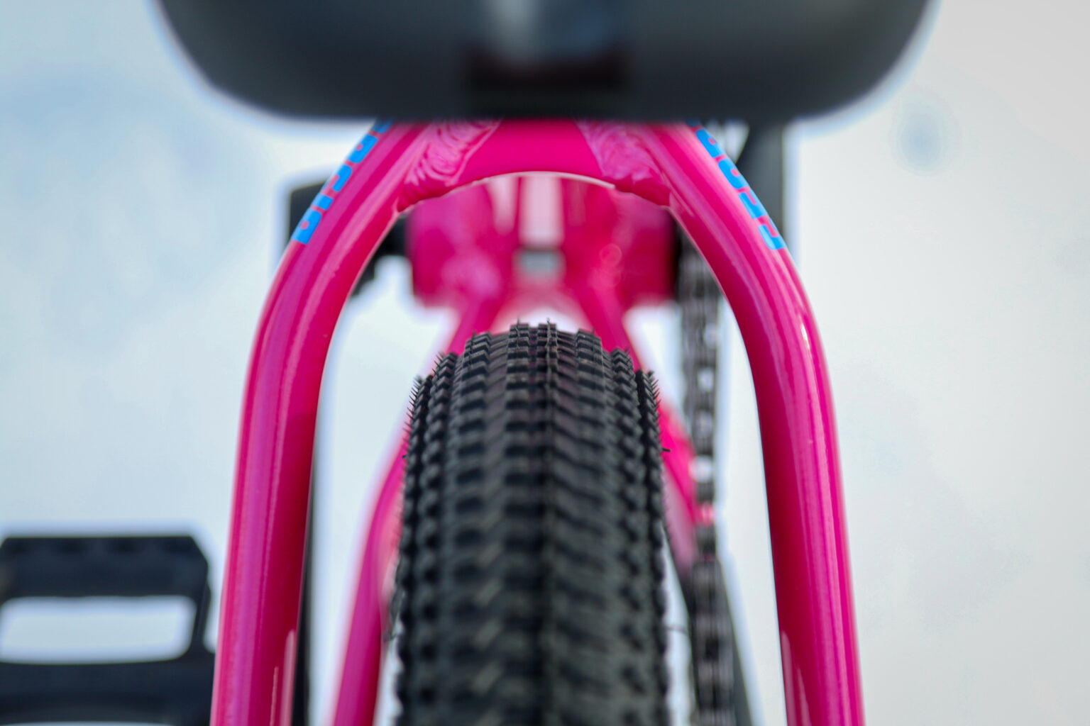 Prevelo Alpha four tire clearance