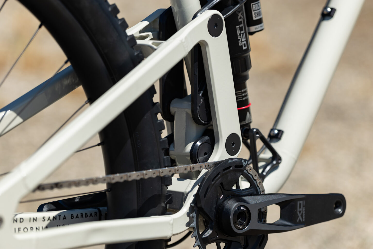 Suspension platform on the Romero MT