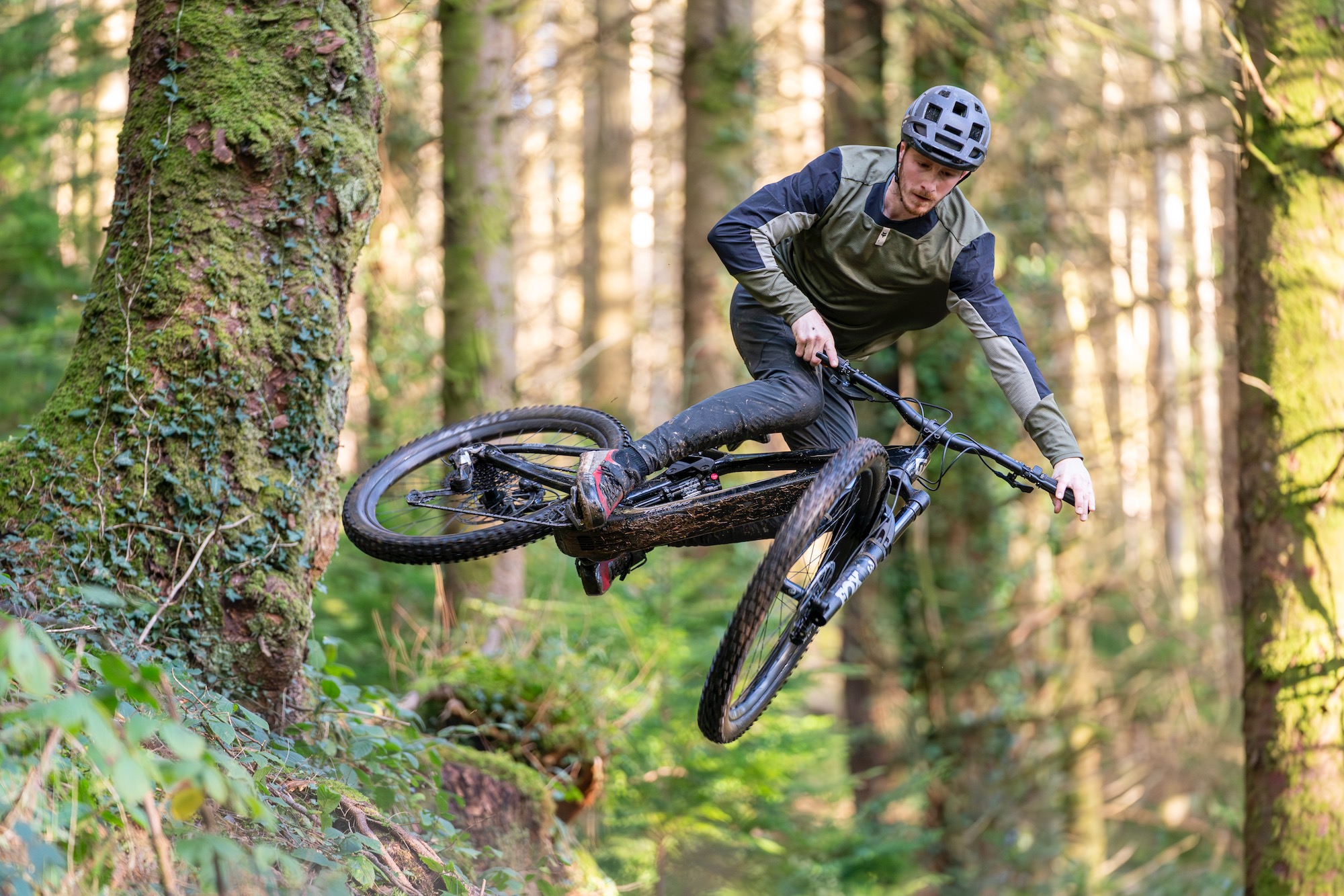 Video: Teewing Teases New Avinox-Powered Flux eMTB with UK Ripper Josh Gleeve