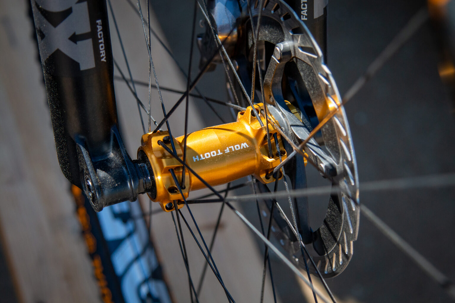 Wolf Tooth Components Hubs gold