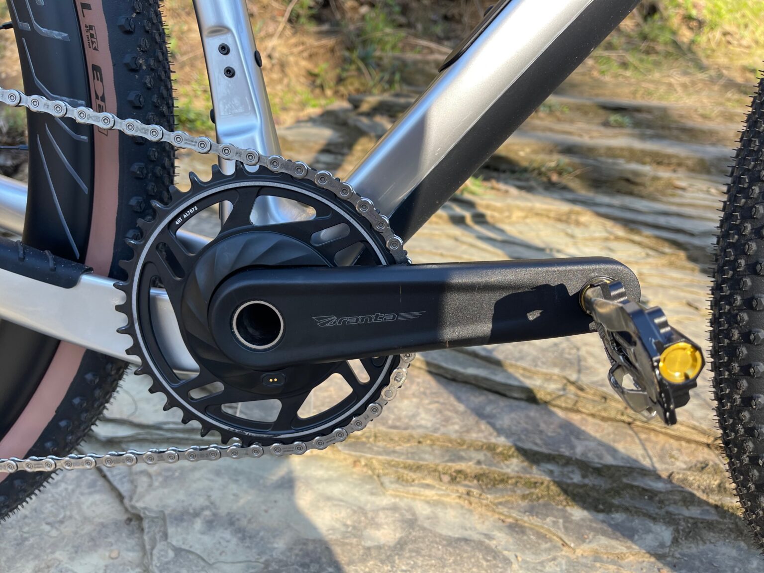 X-LAB GT8 Gravel Bike Review crankset