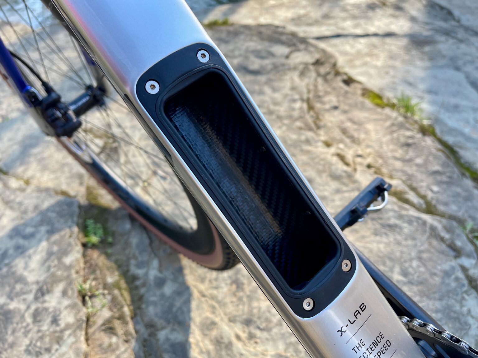 X-LAB GT8 Gravel Bike Review stash