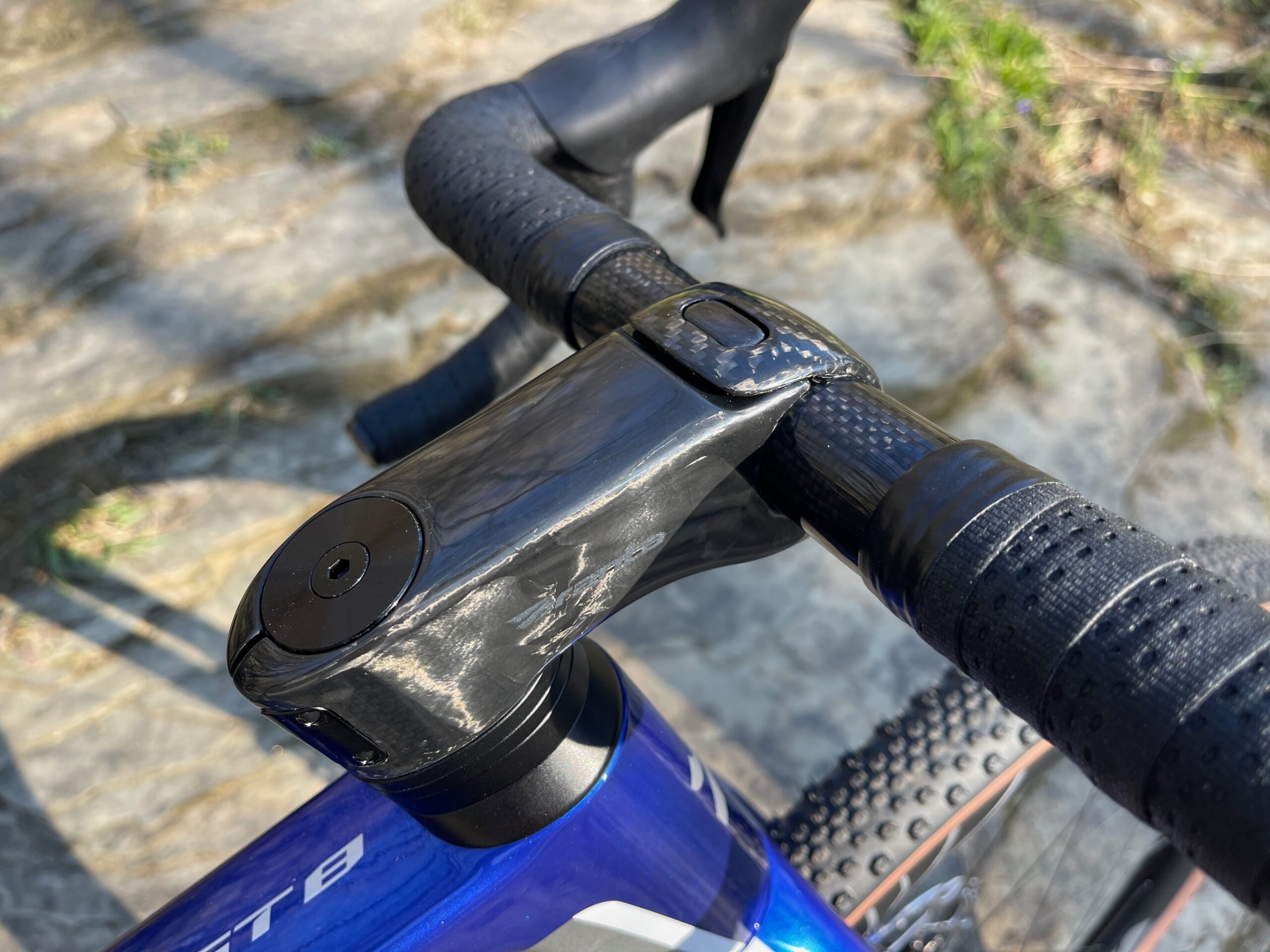 X-LAB GT8 Gravel Bike Review stem