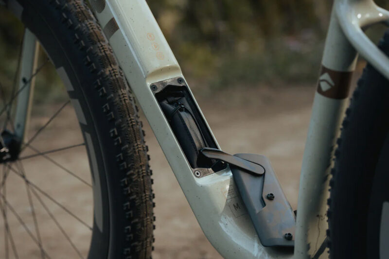 Ari Cache Downtube Storage Pouch Looks Great for Any Bike