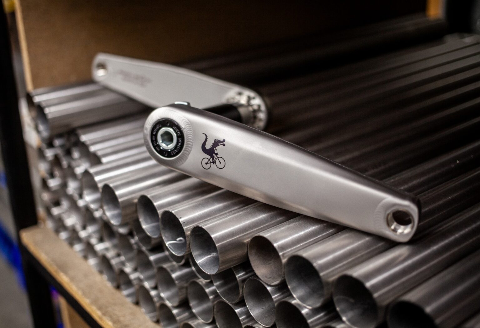 White Industries and Moots team up for new titanium cranks