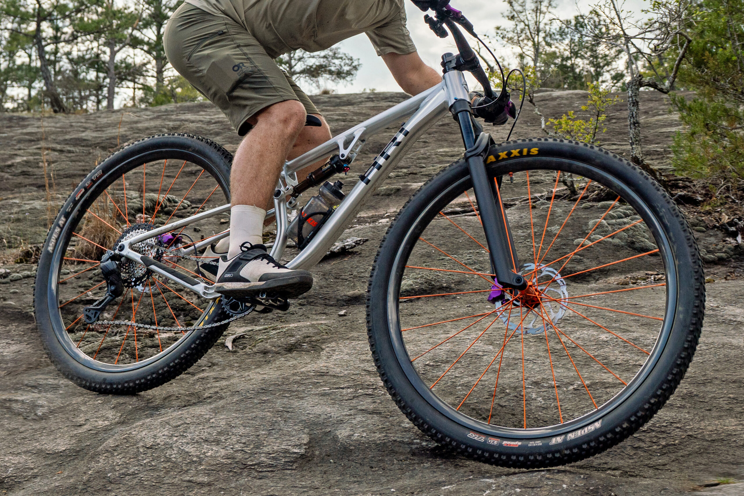prototype 32" ARI Signal Peak AL aluminum XC mountain bike, being tested by QuarterHP