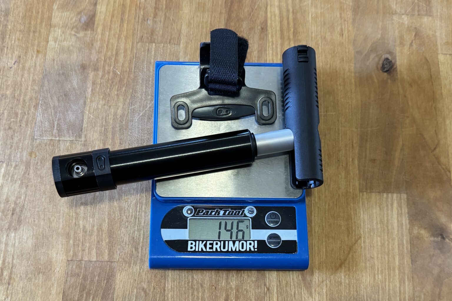 KLIC HV Plug pump actual weight with mounting bracket