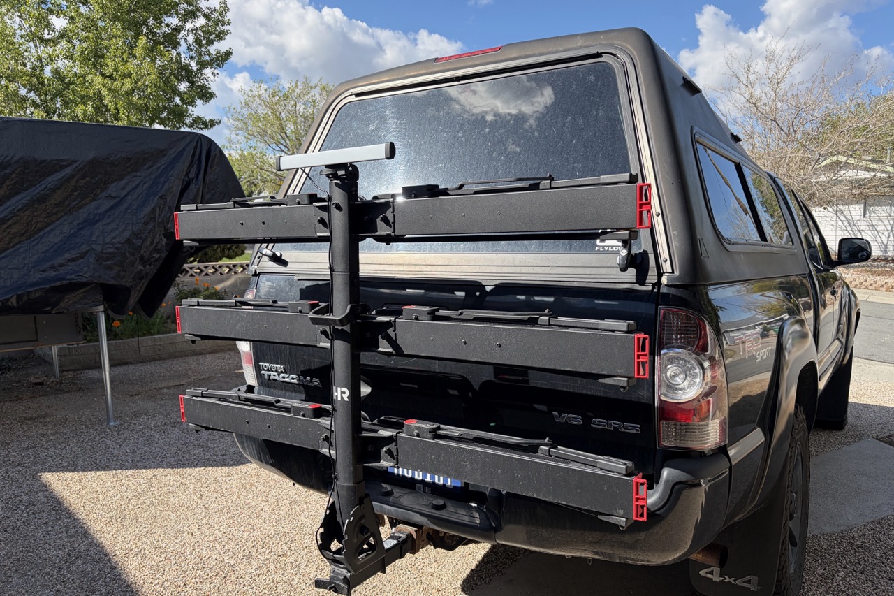 The Holly CrossTrack set up with the 1-bike add-on and the LED lIght Bar accessory.