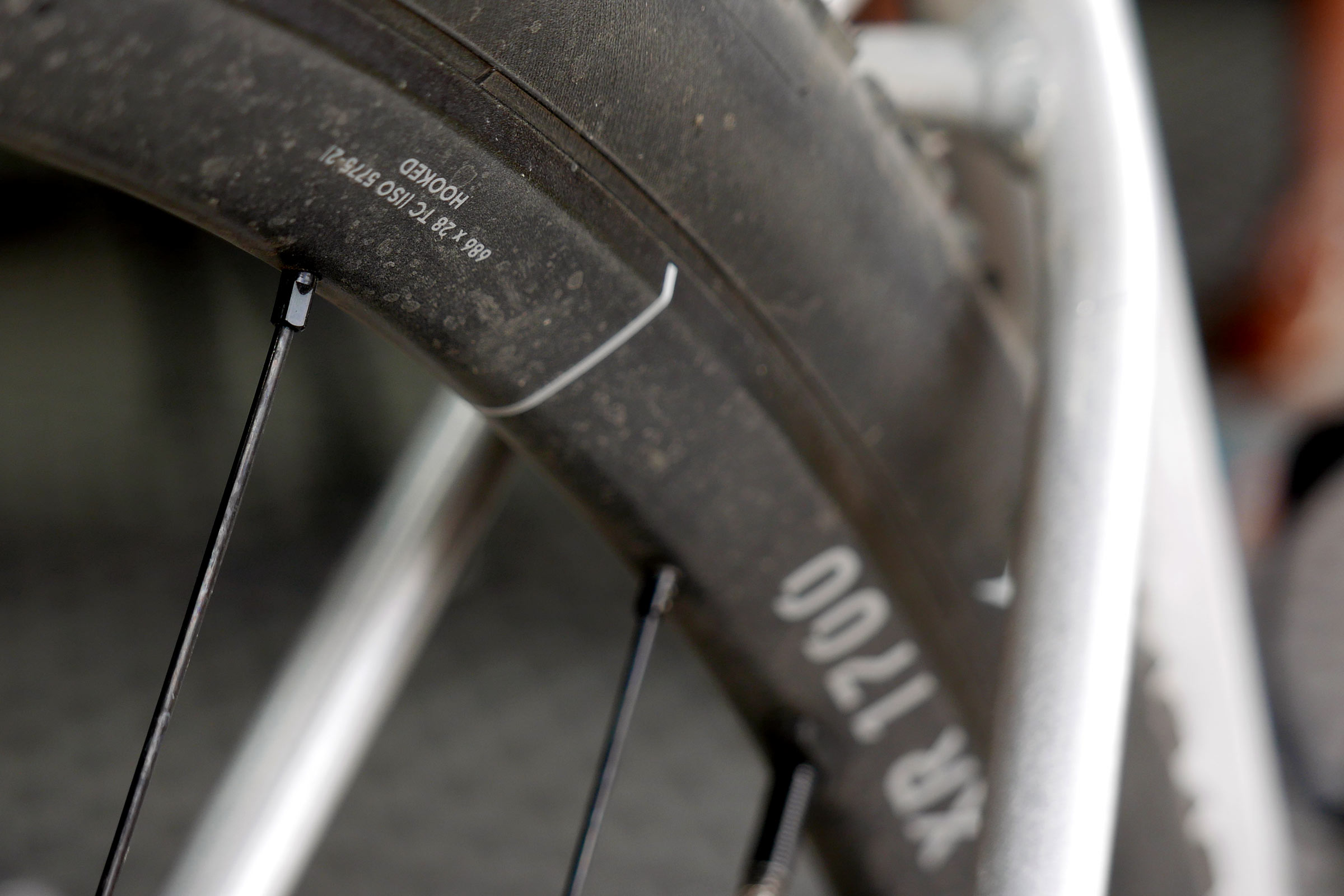 production labeled DT Swiss XR 1700 Spine 32" aluminum cross-country MTB wheels: 28mm internal hooked tubeless
