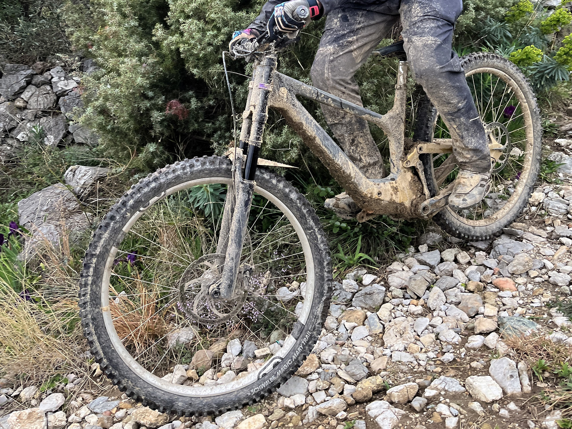 Trickstuff Maxima Black superdrevne gravity mountainbike bremser bliver testet på min Scott Ransom super enduro cykel