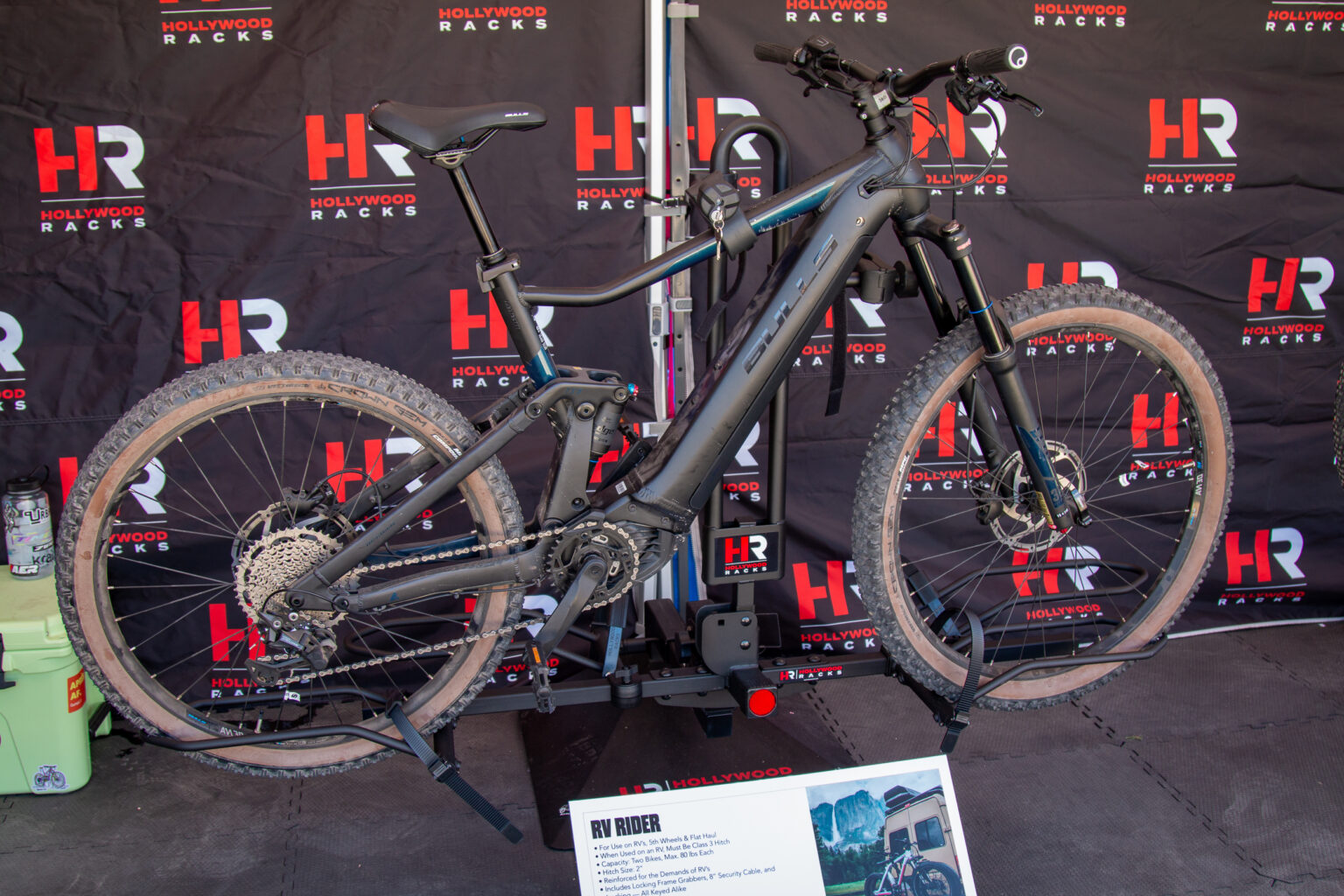 Hollywood Racks 32" compatible bike rack