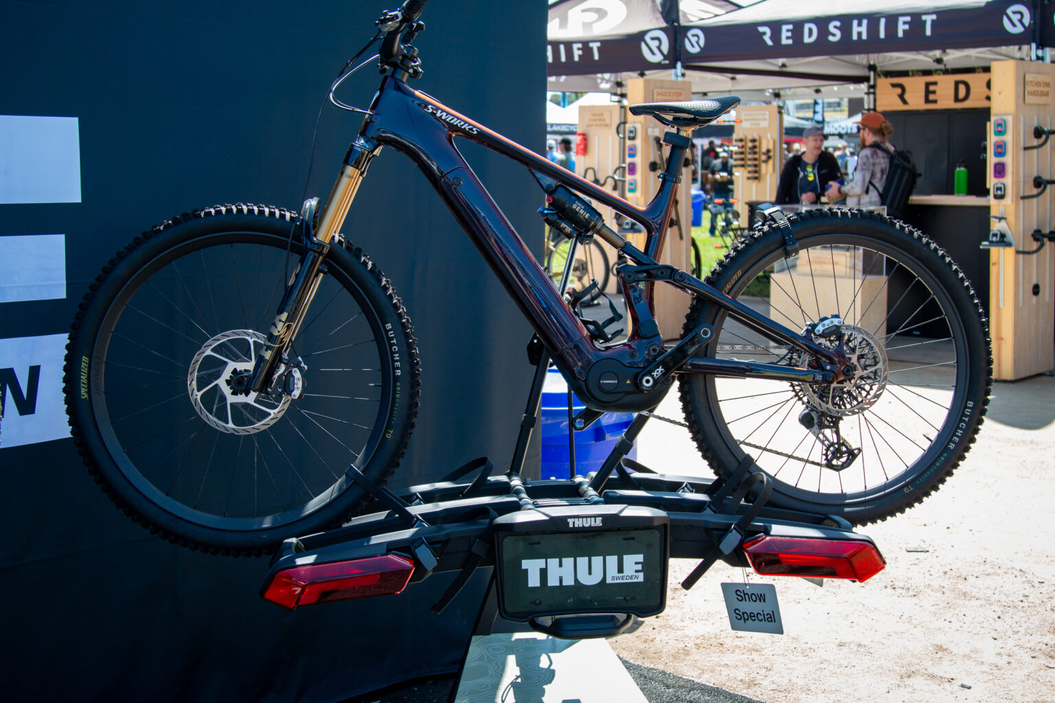 Thule 32" compatible bike rack