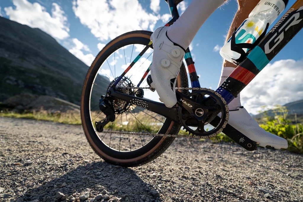 Shimano Gives us Two New GRX Chainring Sizes and Two Shorter Crank Arm Choices
