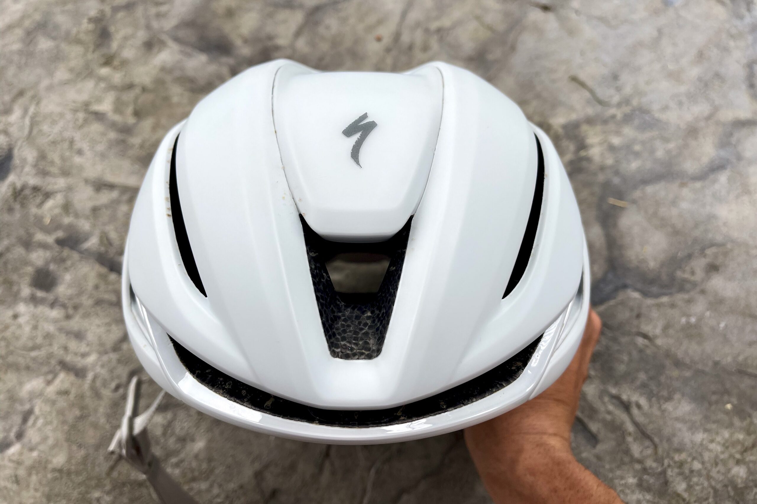 Specialized Evade 4 anmeldelse vs evade 3 front fuld