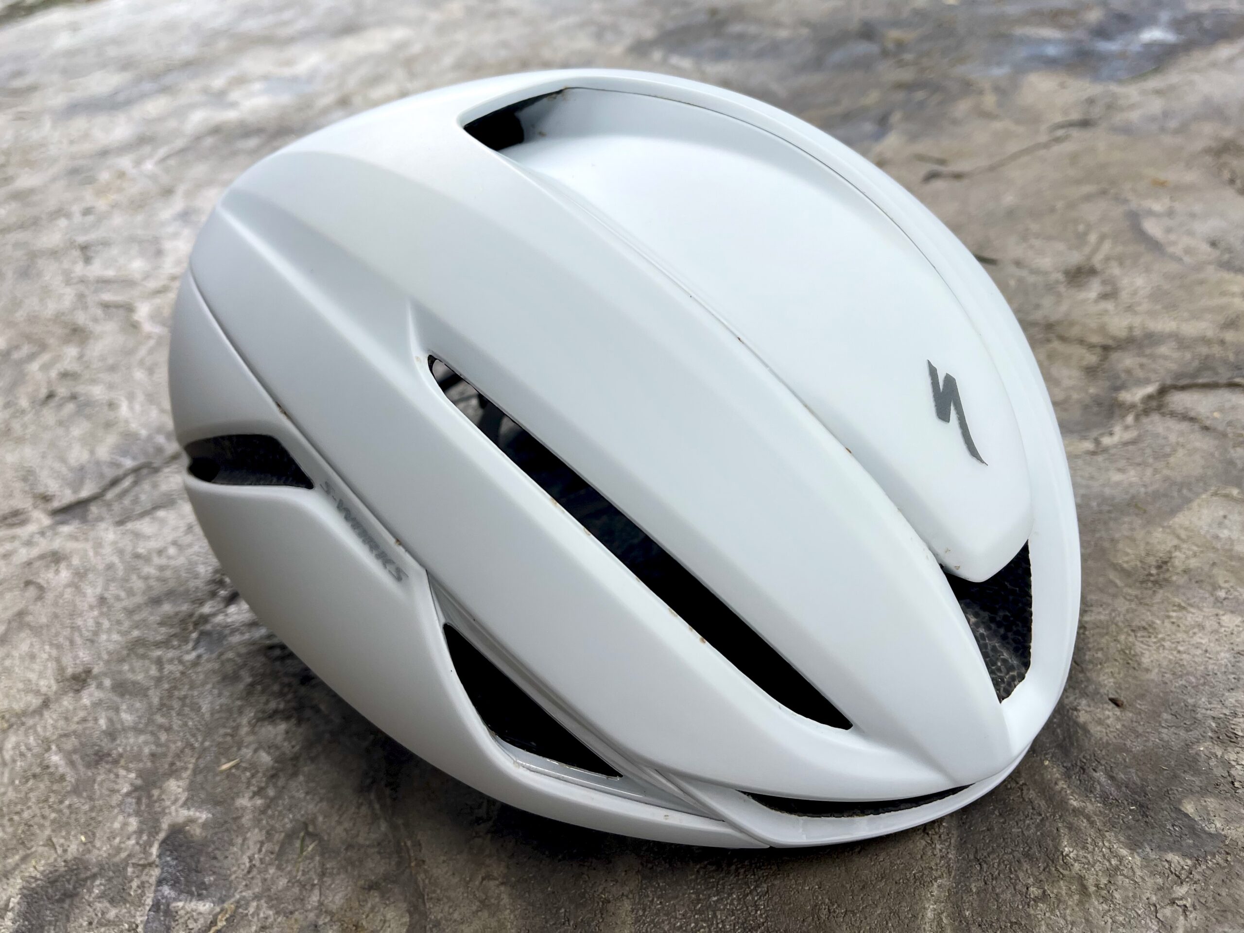 Review: Specialized’s New Evade 4: Heavier But Much Cooler & Still Fast