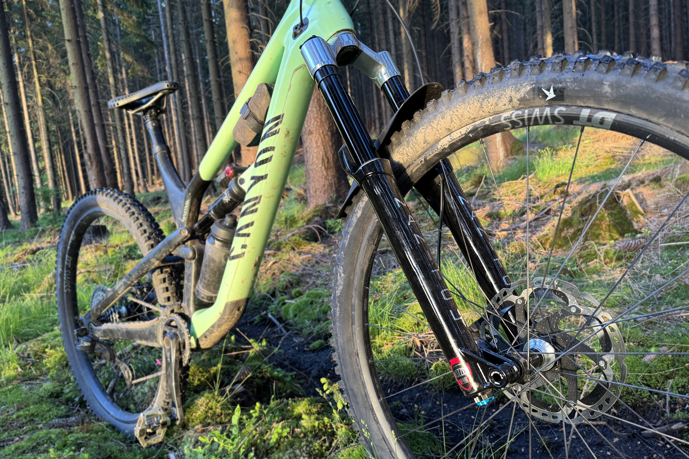Manitou Mezzer 2.0 MTB Forks Ride Trail to Gravity on Light & Adjustable Long Travel