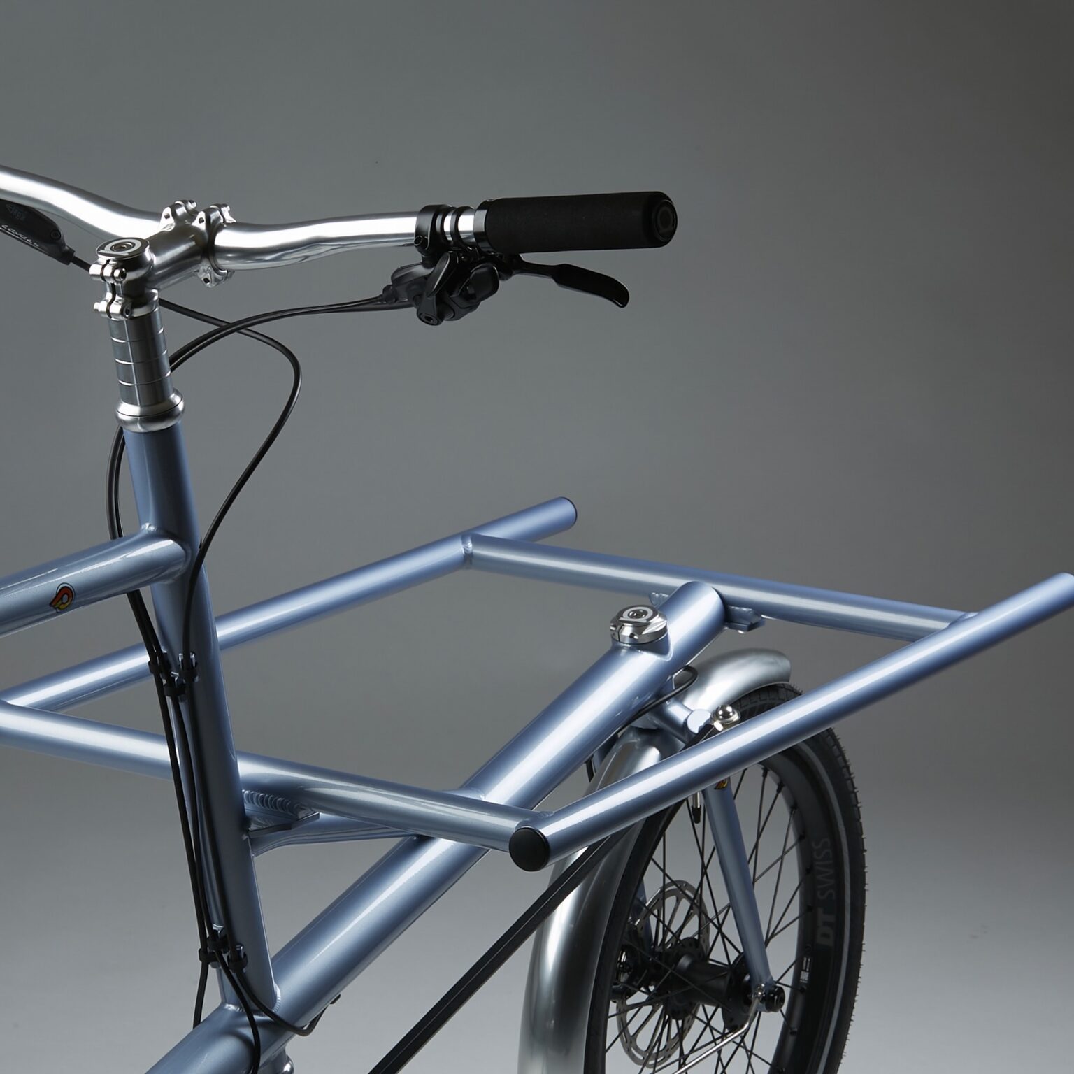 studio image of the front rack and handlebar on the OMNIUM x Cinelli Supercargo bike