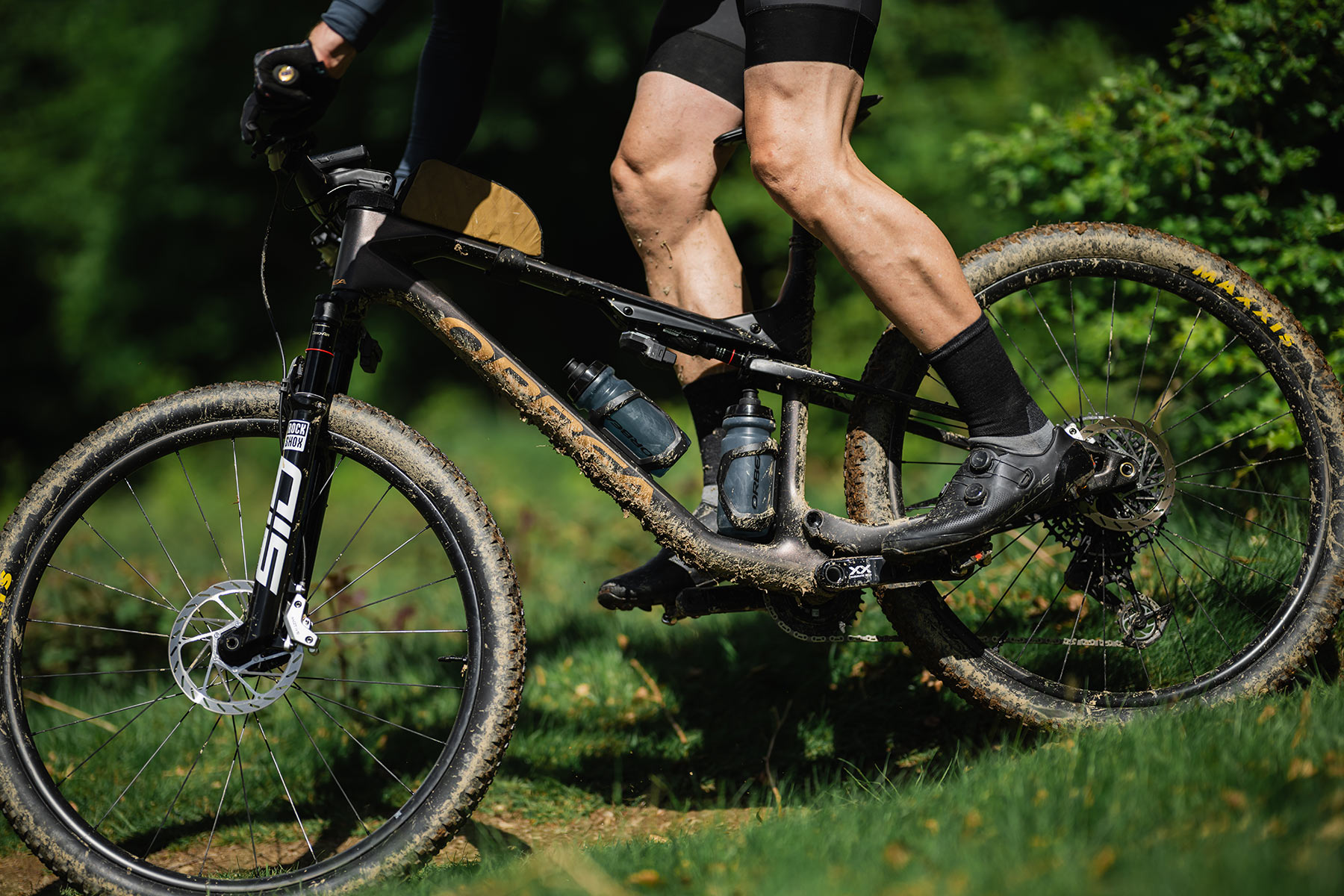 2027 orbea oiz ride anmeldelse actionbillede.
