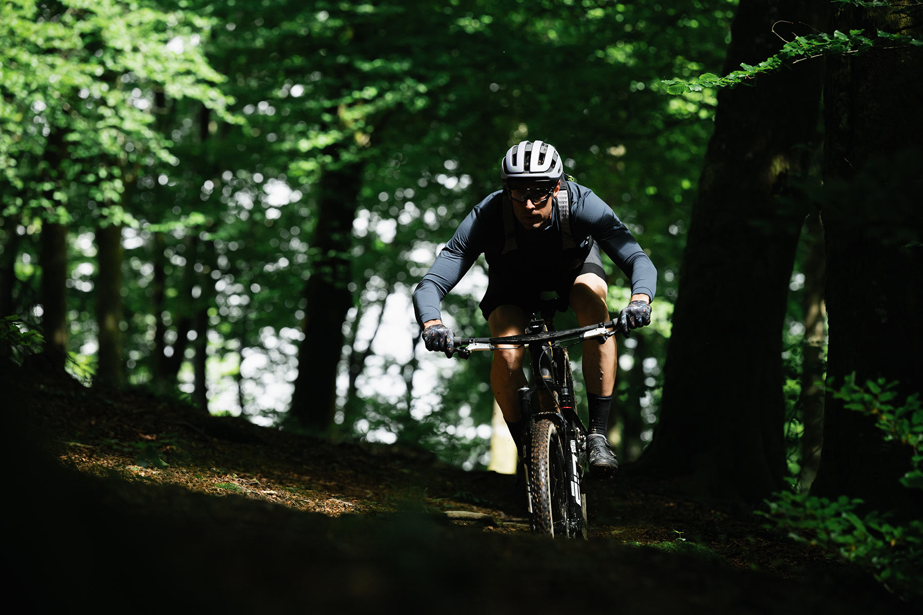 2027 orbea oiz ride anmeldelse actionbillede.