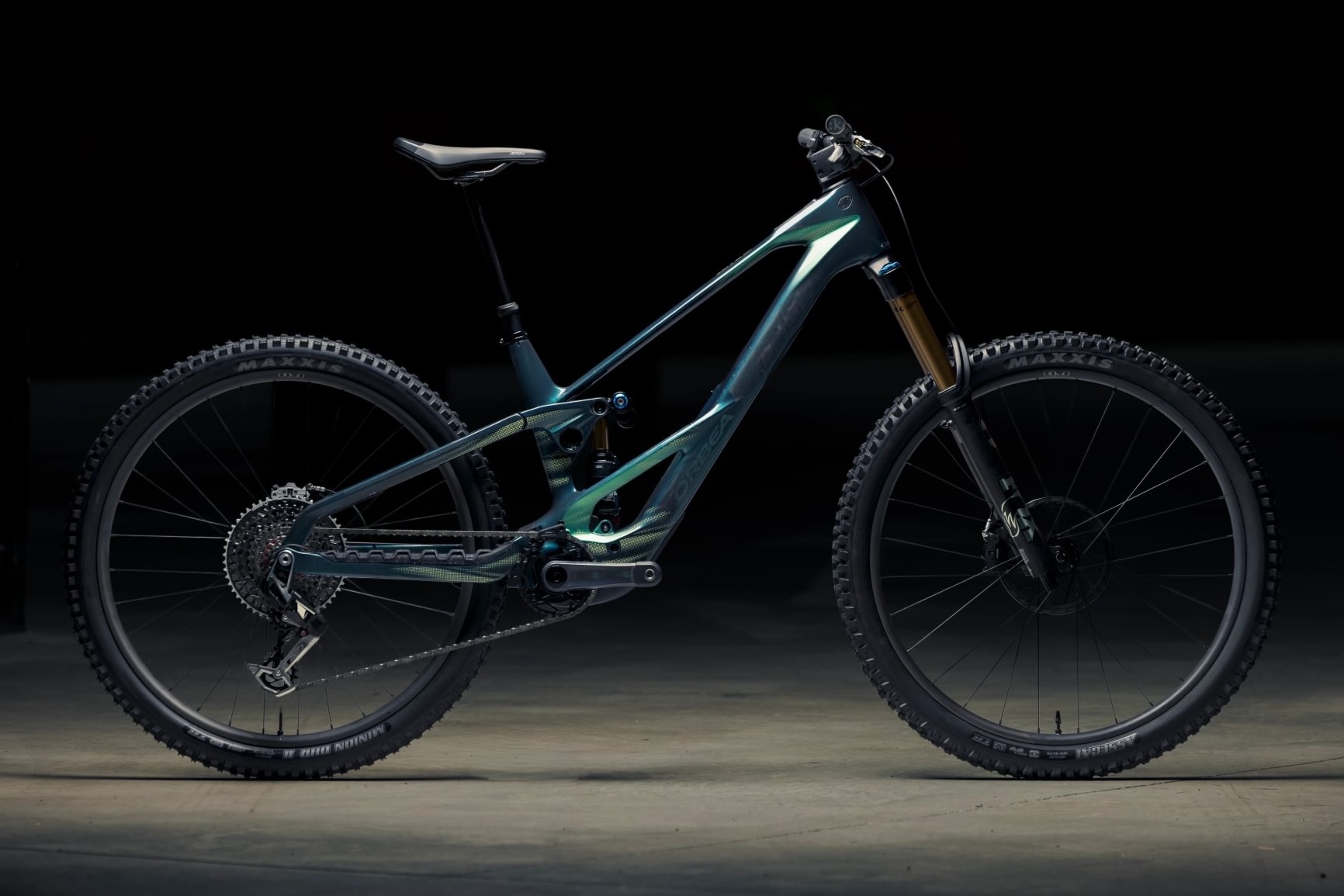 studio image showing the side profiel of the Orbea Wild eMTB