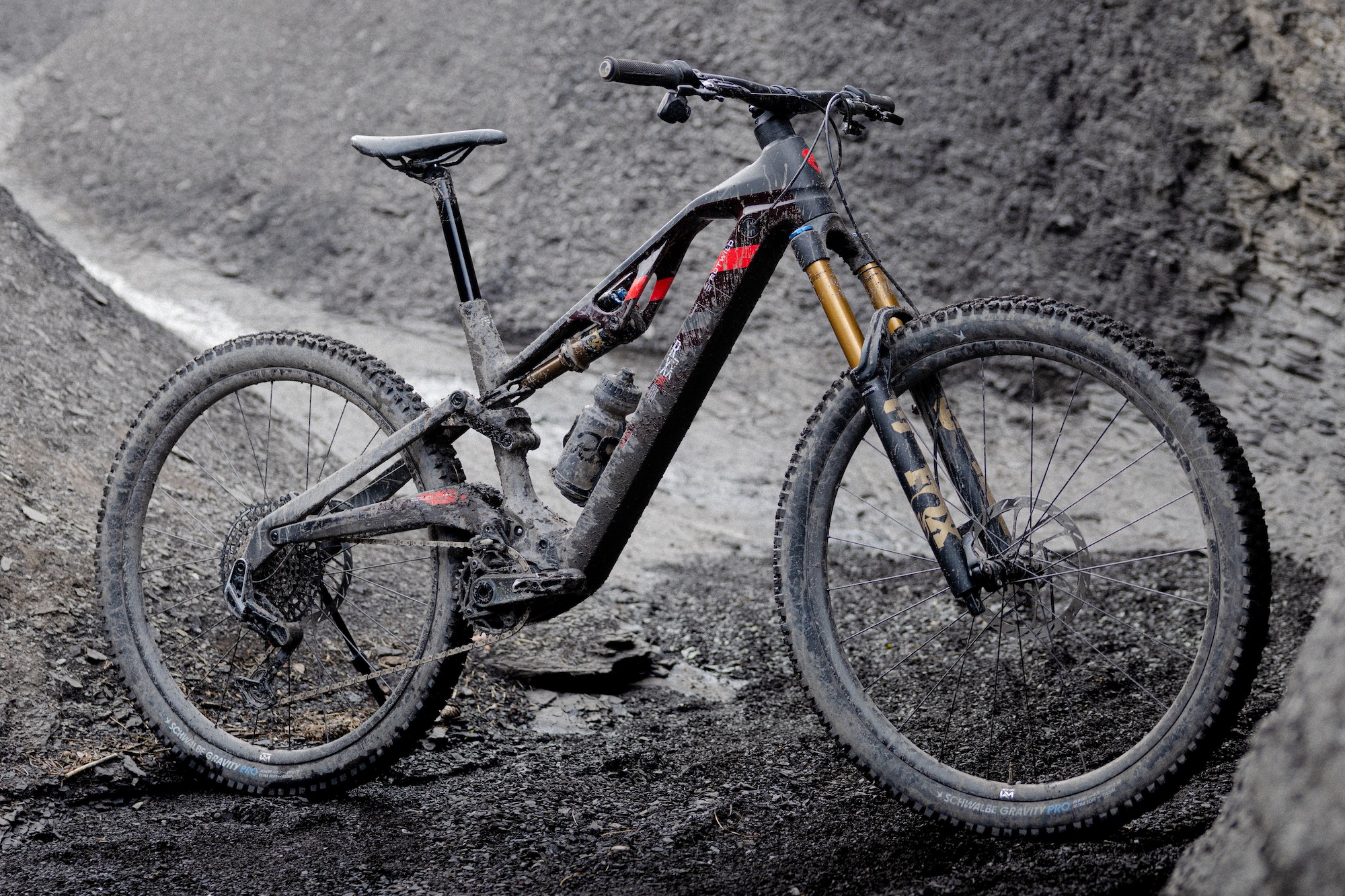 Rotwild Expands its Lineup with the New Avinox-Powered, Trail-Oriented R.XX eMTB