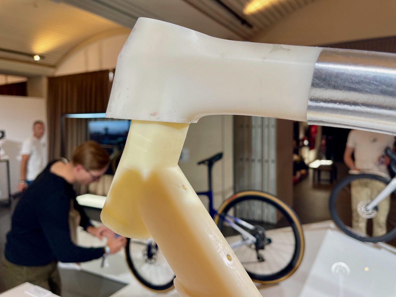 Specialized Tarmac SL9 SRAM headtube