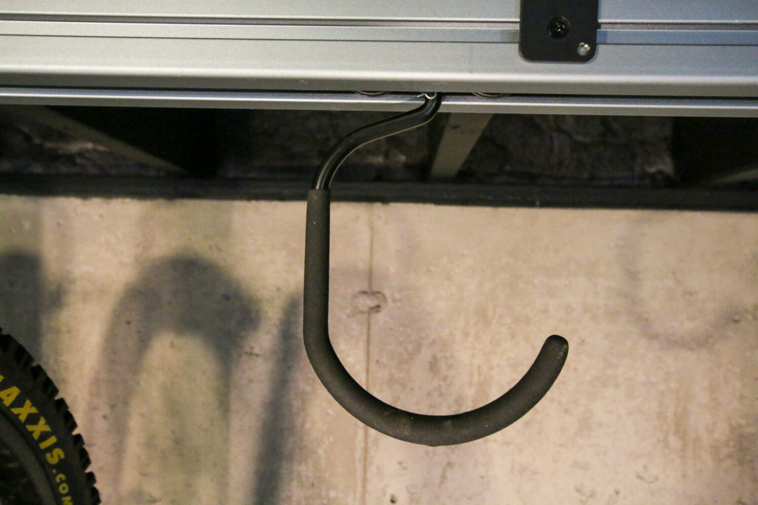 Cycleslide hook