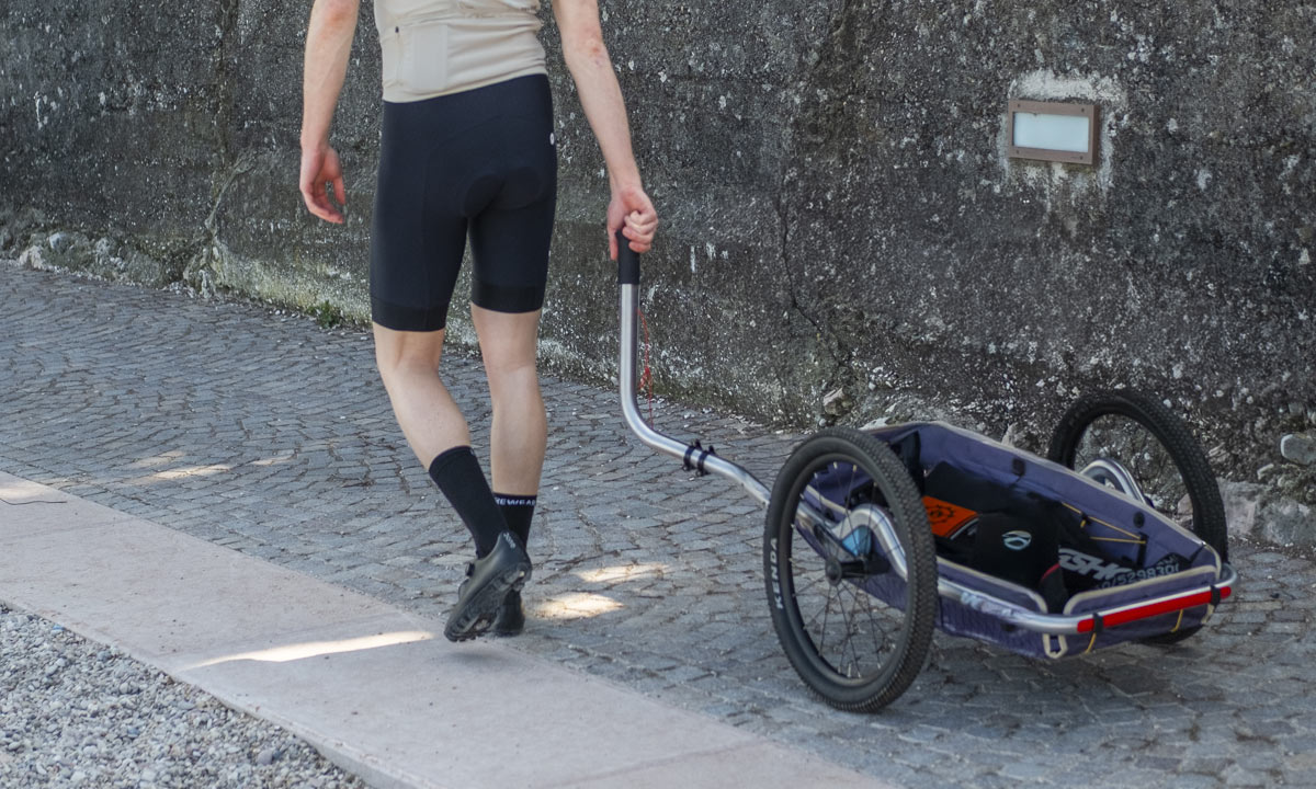 Veolo Trailer 2.0 is a lightweight, high-performance, active-suspension bicycle cargo trailer: Dual Mode