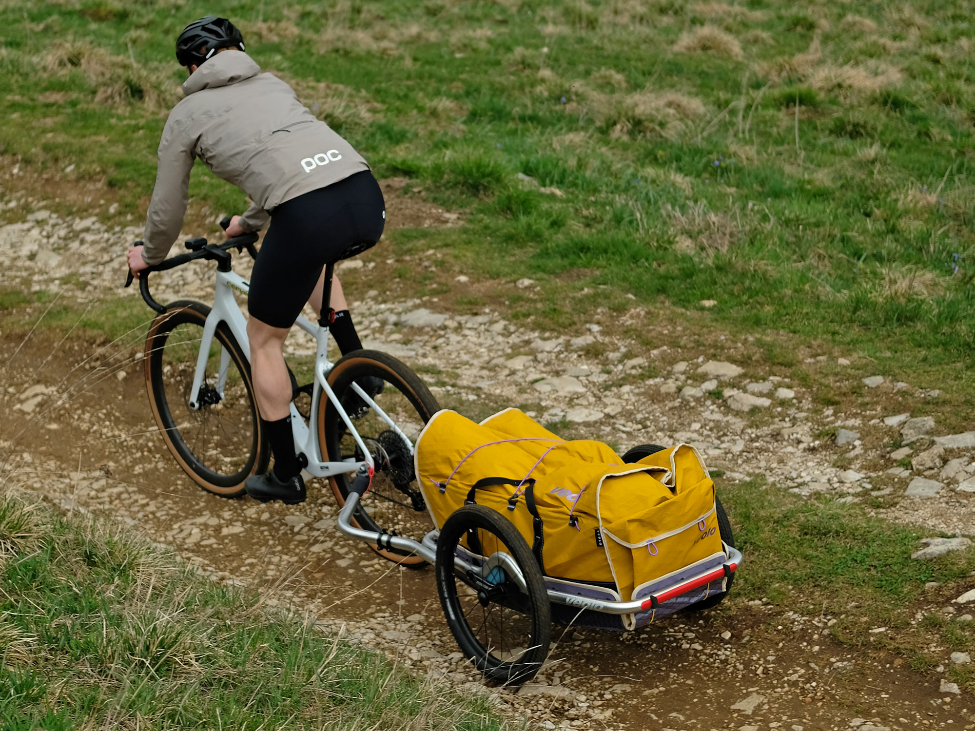 Veolo Trailer 2.0 is a lightweight, high-performance, active-suspension bicycle cargo trailer: on the trail
