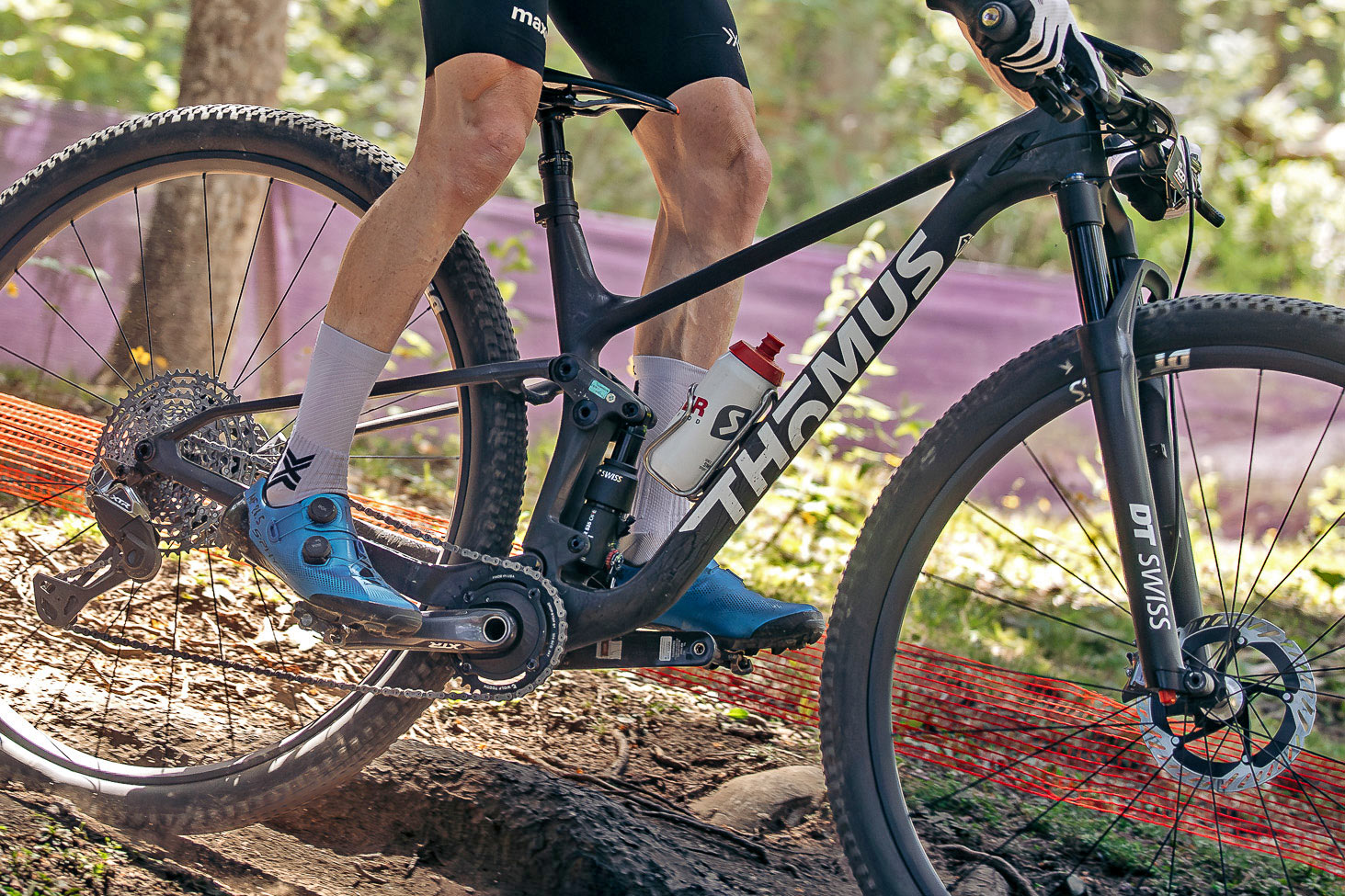 prototype 32" Thömus Lightrider R4 World Cup XC racercykel testet i Lenzerheide, Thoemus Thomus langrendscykel, køresidedetalje