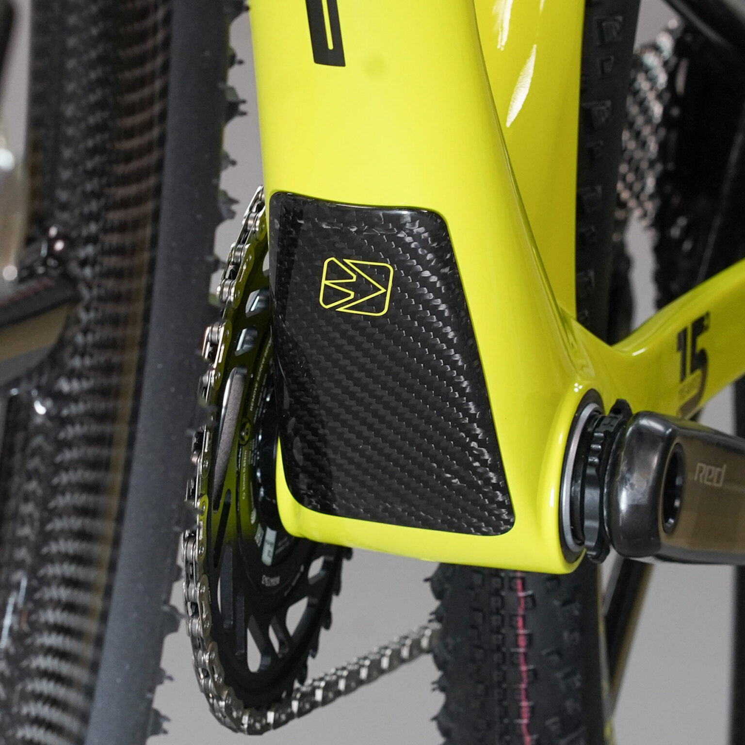 2026 Bike Ahead The Superfast Edition 15 limited edition ultralight German carbon gravel bike: internal storage door