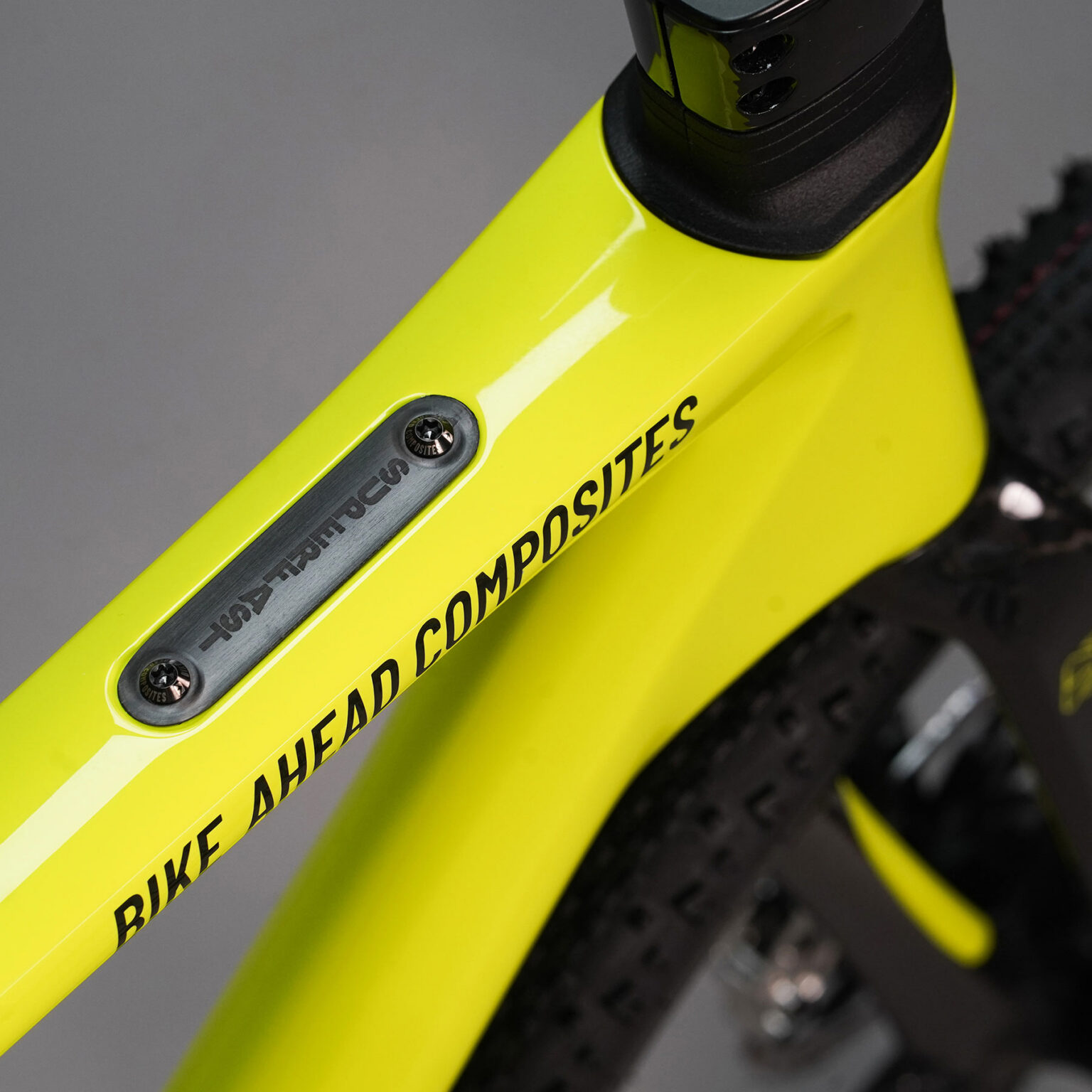 2026 Bike Ahead The Superfast Edition 15 limited edition ultralight German carbon gravel bike: toptube bag mount