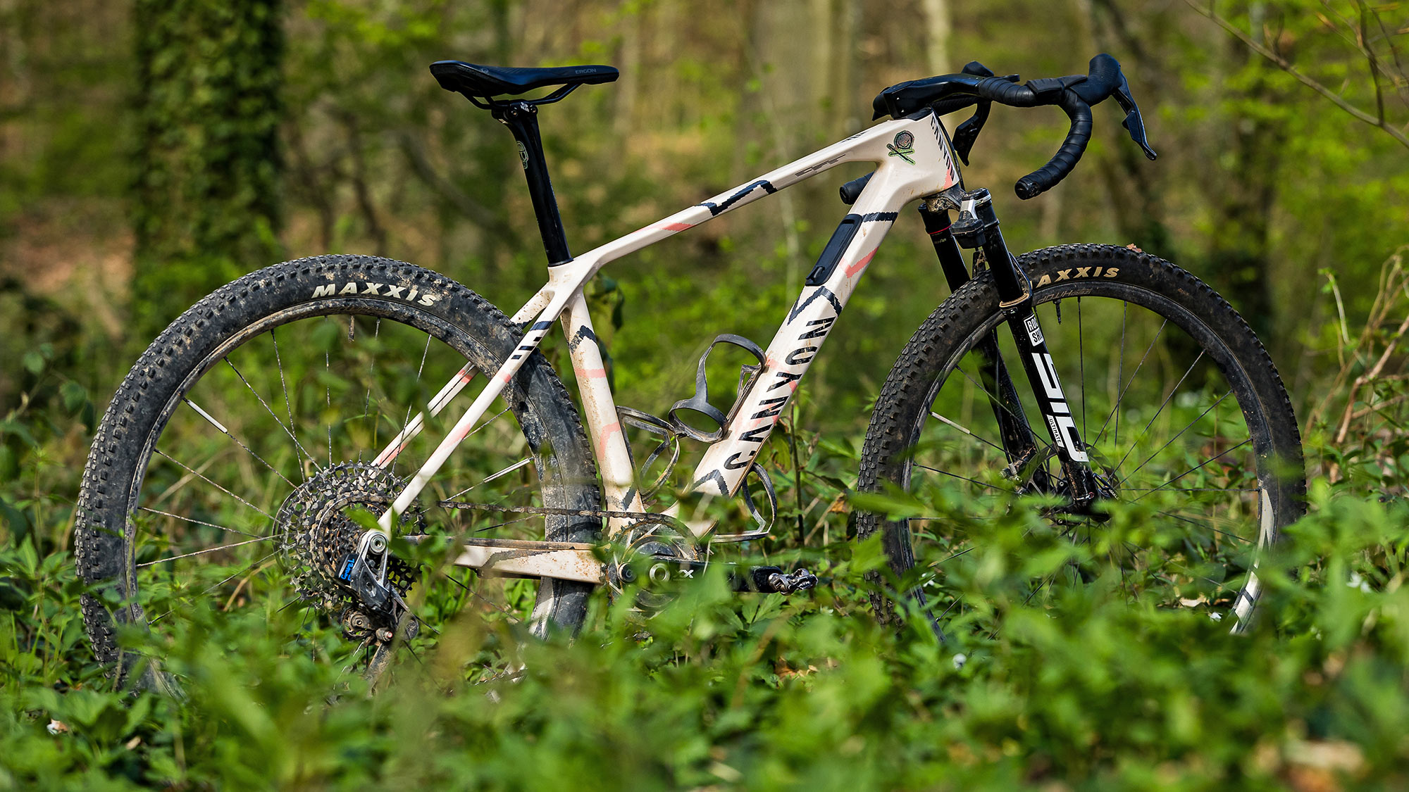 2026 Canyon Exceed CFR Gravel letvægts carbon dropbar adventure bikepacking cykel: vinklet