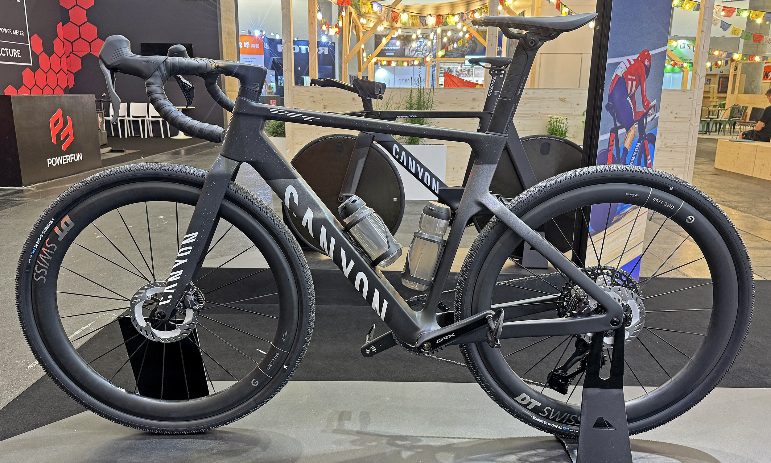 2026 Canyon Grail CFR helt ny aero gravel-cykel: teaser uden køreside hos Eurobike