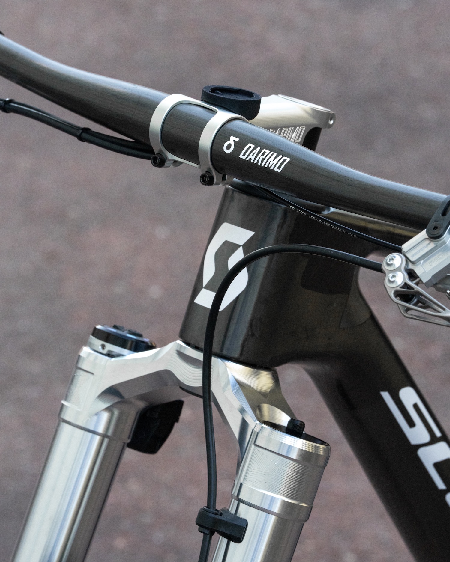 the Darimo handlebar and stem on the custom Scott Spark RC