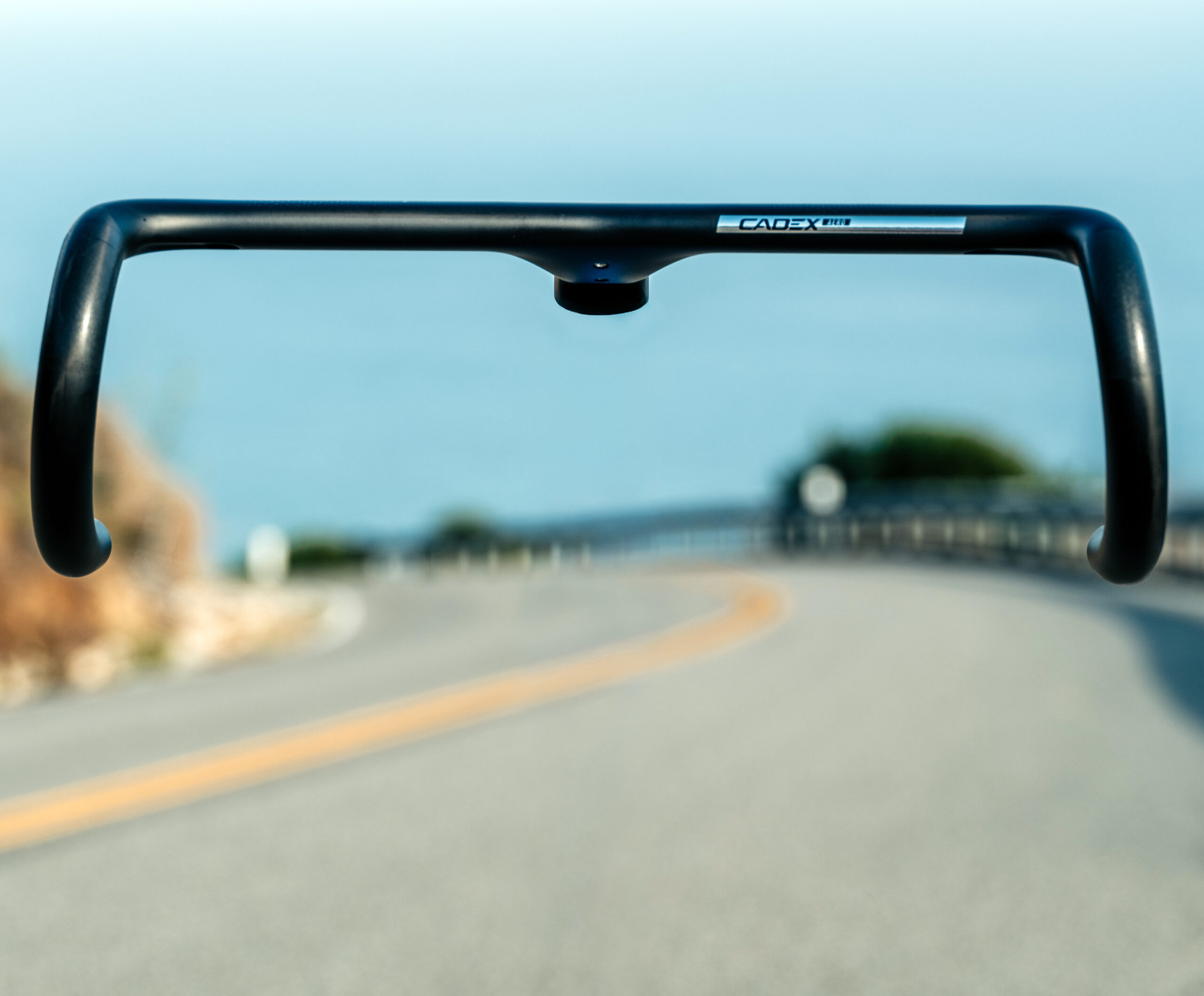 CADEX Aero Integrated Bar Gets Lighter, Narrower, and More Race-Fit Focused 3 CADEX Aero Integrated Handlebar Lighter. Stronger. Stiffer.