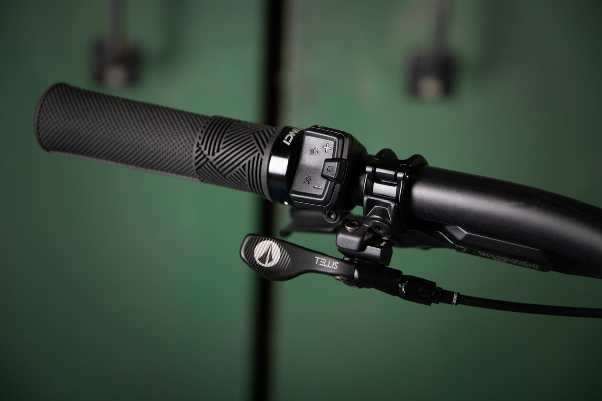 Devinci E-Spartan, Bosch mini fjernbetjening