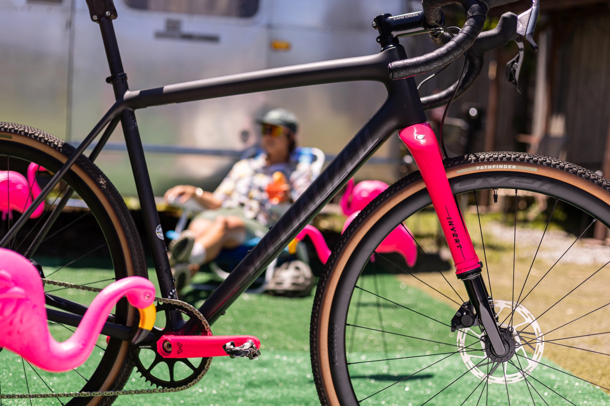 a gravel bike equipped with the Invert Flamingo and eeWings Flamingo