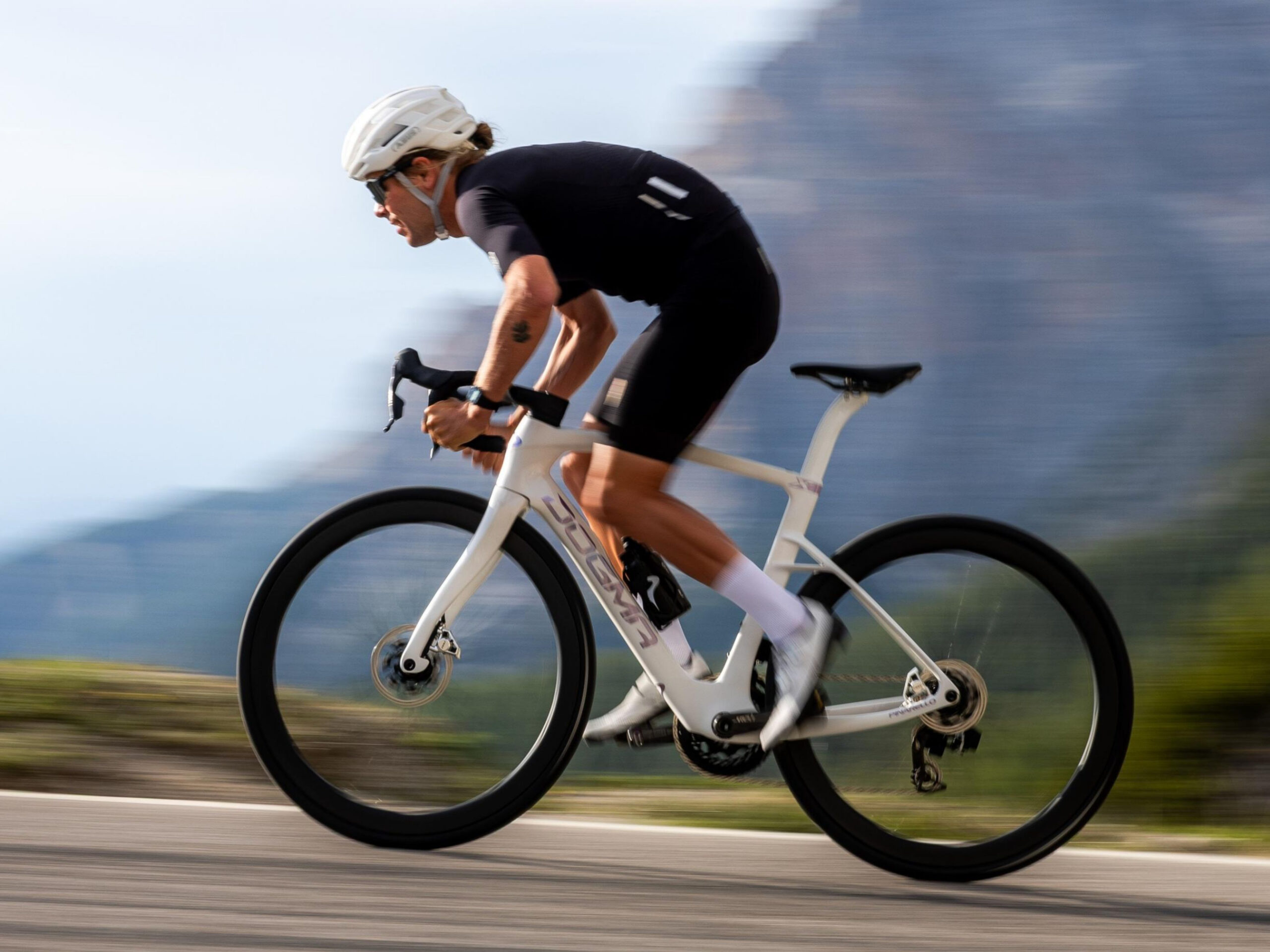 Pinarello Dogma X Riding