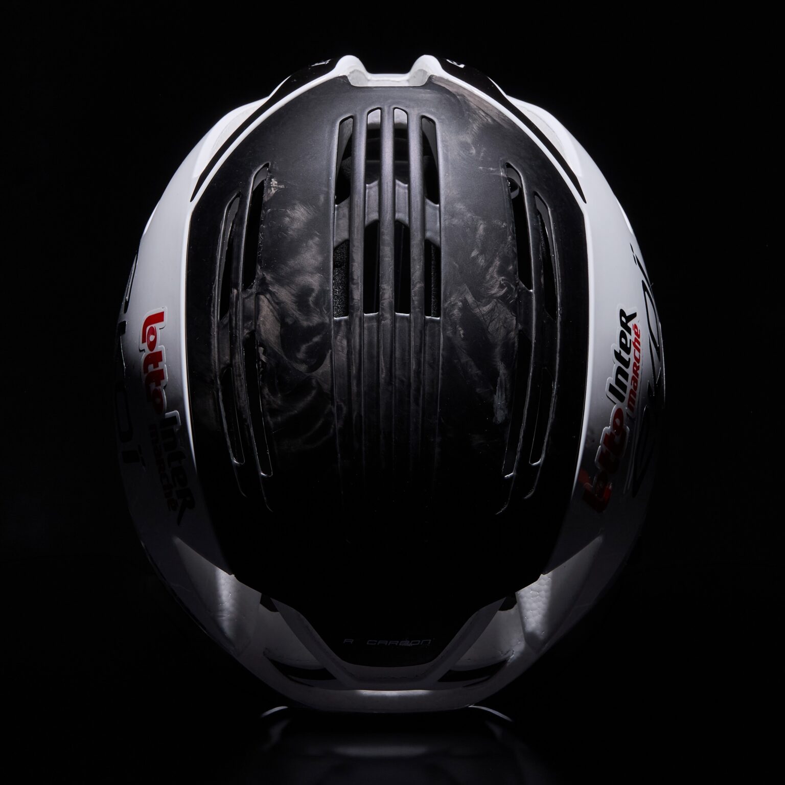 studio image showing the top of the EKOI R2 Carbon helmet