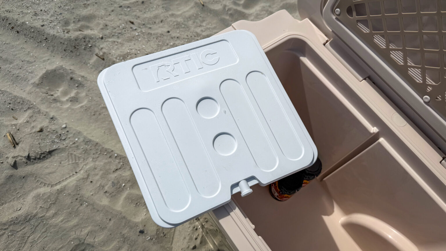 RTIC 54 qt wheeled cooler ice divider