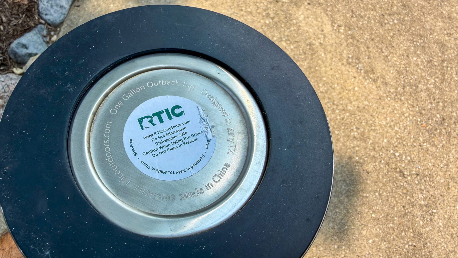 RTIC Outback insulated 1 gallon jug review bottom