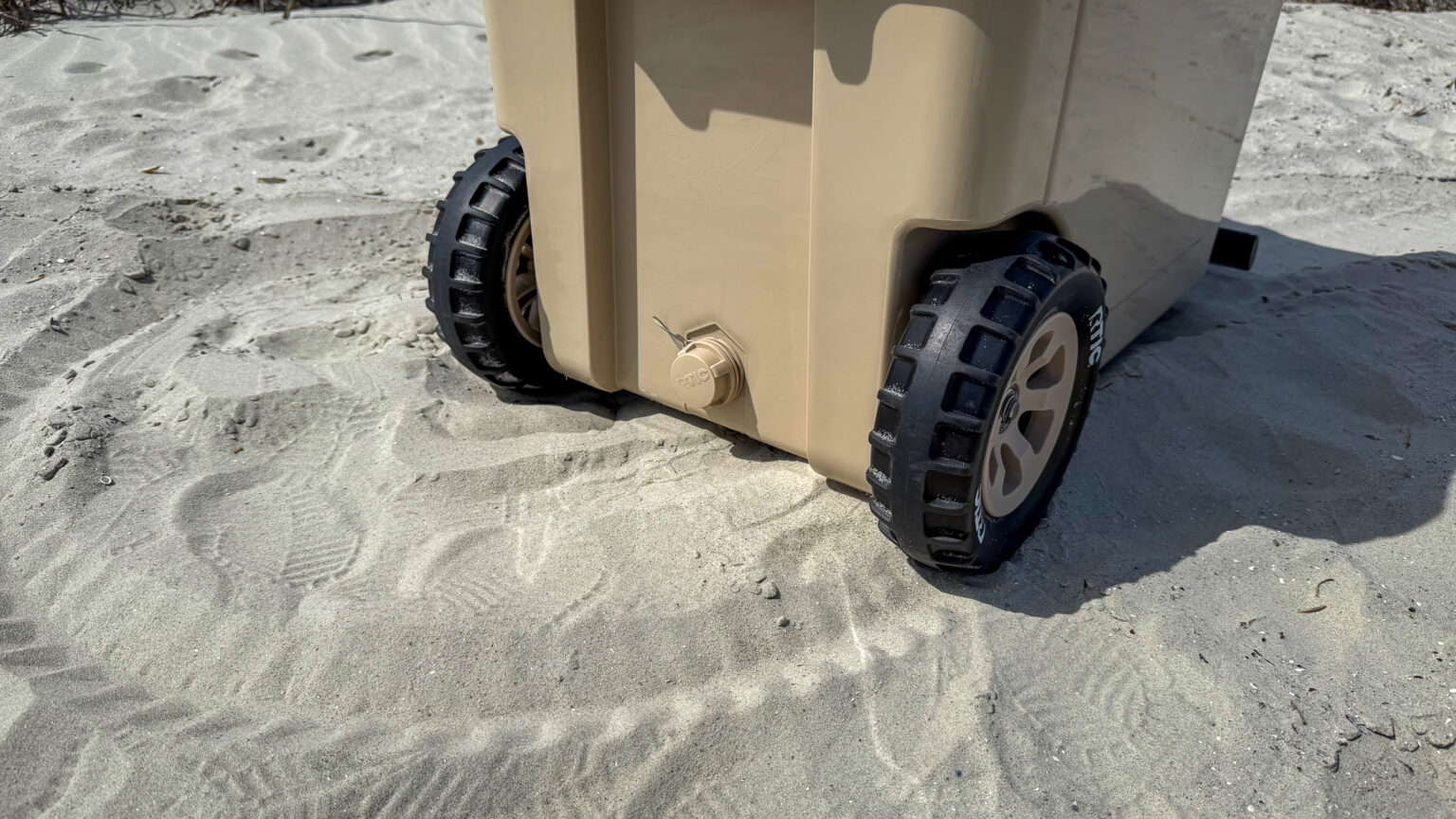 RTIC 54 qt wheeled cooler drain