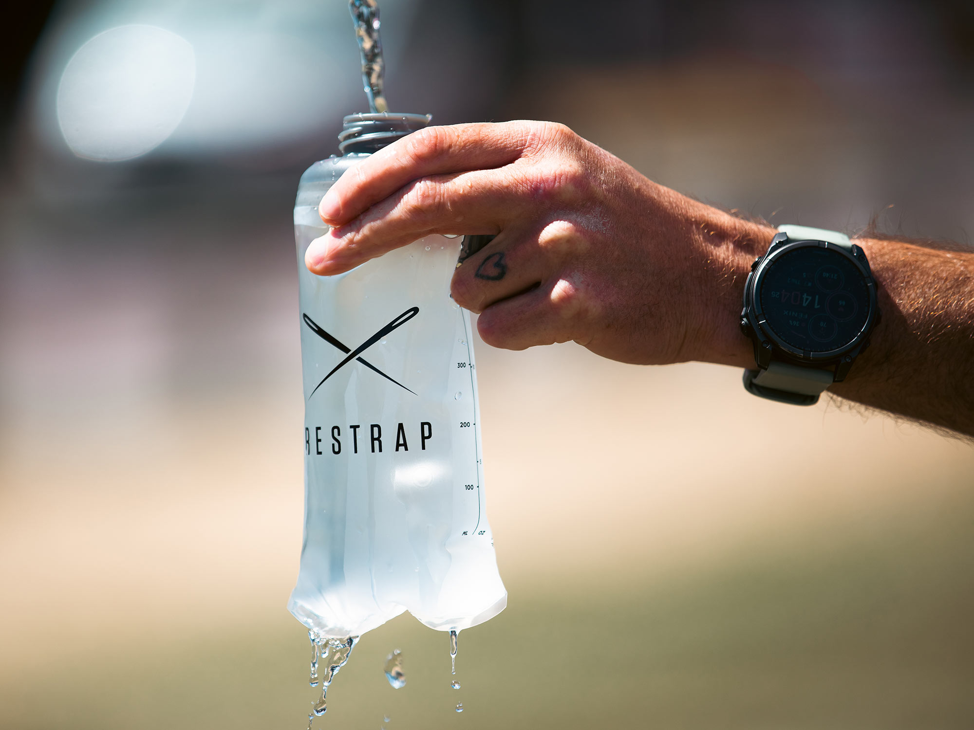 Restrap Soft Flask pakbar 500 ml ekspansionsvandflaske: nem at fylde