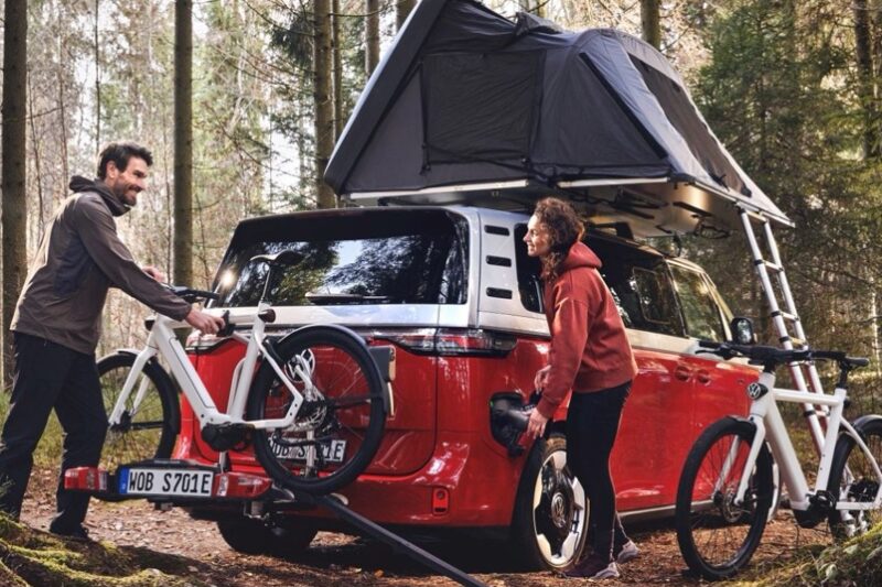 The Volkswagen Sport eBike Features a Radar-Activated Rear View Camera, Displayed in the Handlebar