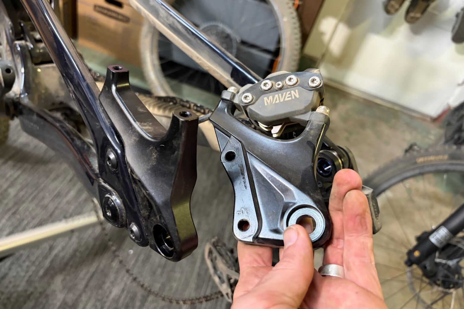 swapping the dropouts on the Yeti LT