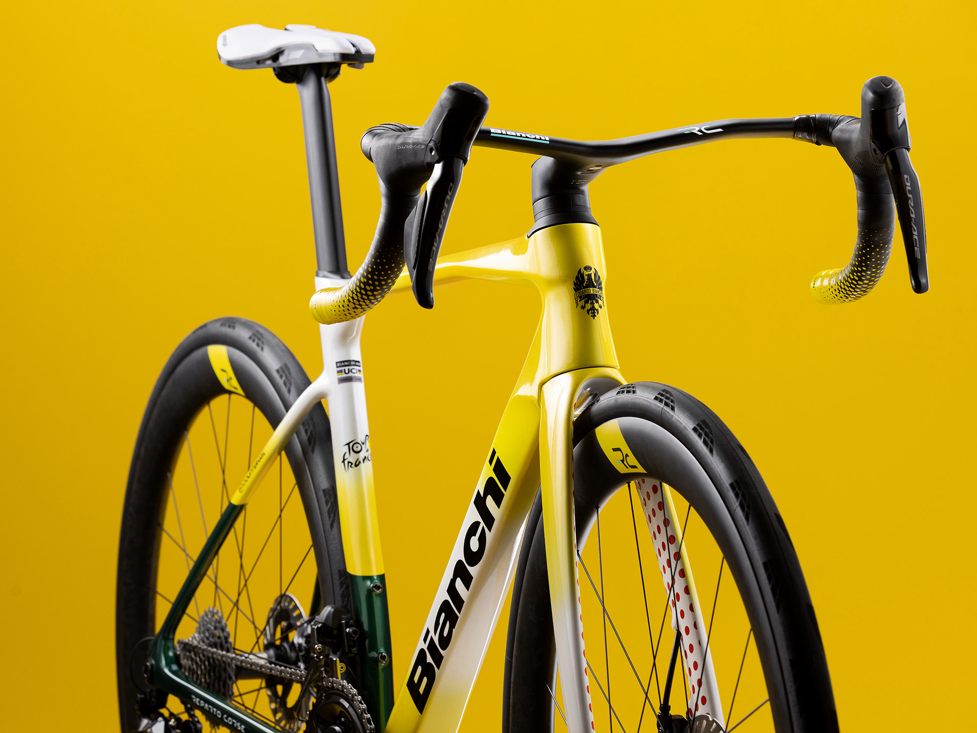all-new Bianchi Specialissima RC CV ultralight road race bike in 2026 Tour de France limited edition: angled front